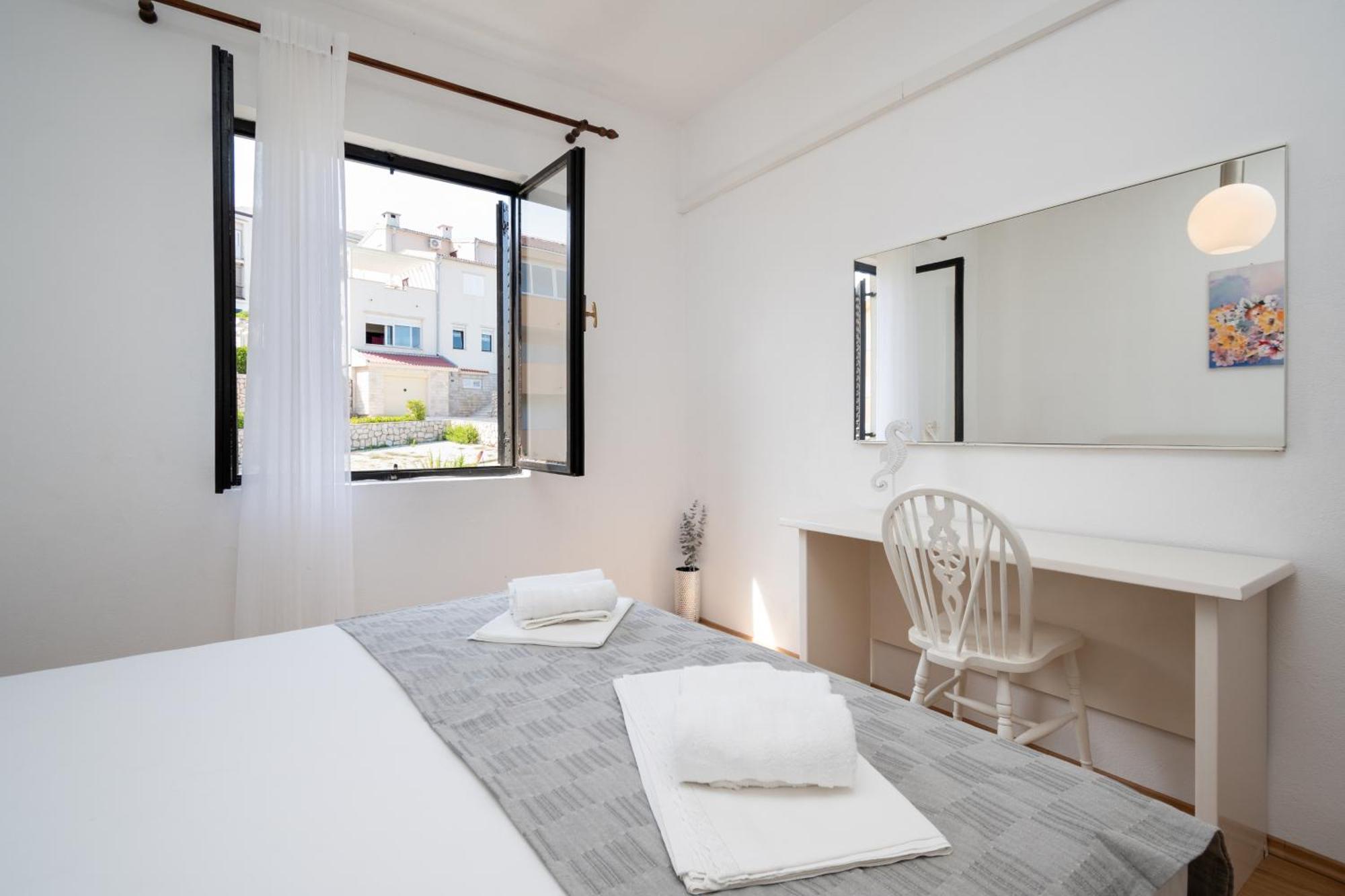 Apartments With A Parking Space Pag - 15765 Паг Стая снимка