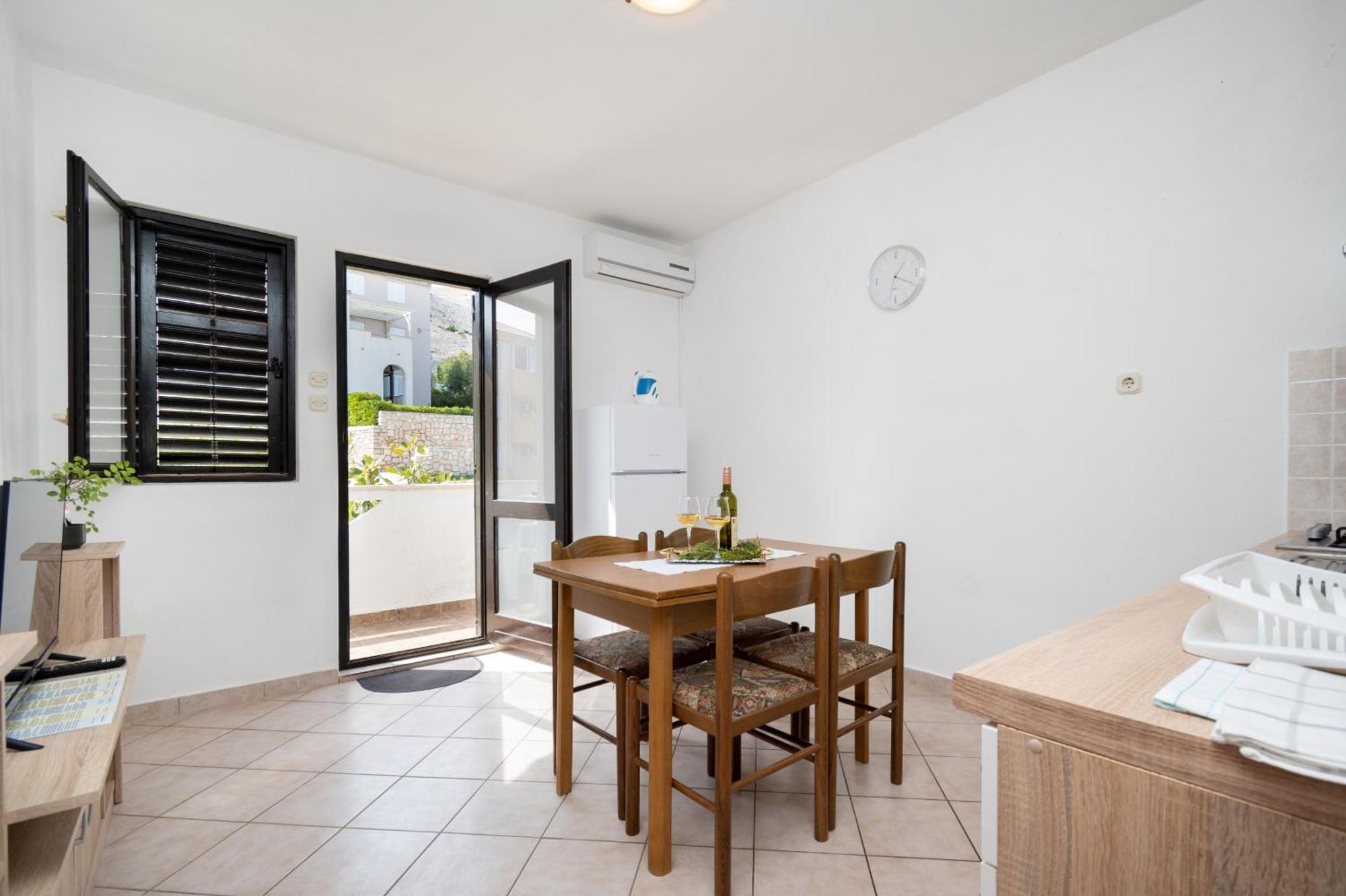 Apartments With A Parking Space Pag - 15765 Паг Екстериор снимка