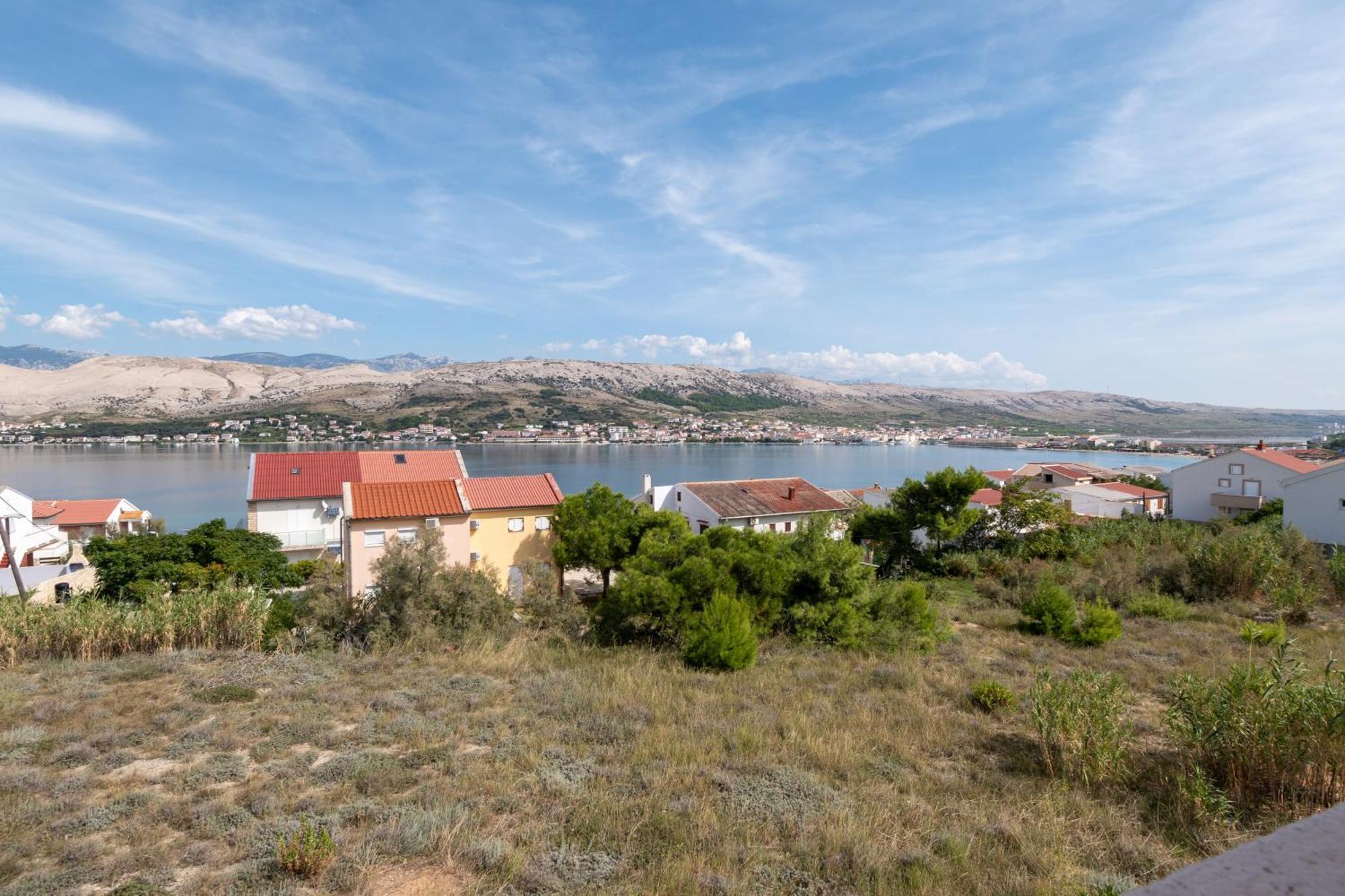 Apartments With A Parking Space Pag - 15765 Паг Екстериор снимка
